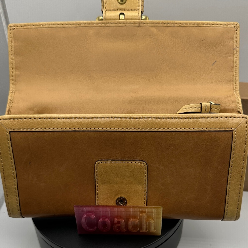 Vintage Coach SoHo Natural Tan and Brown leather Women's Wallet - Picture 5 of 16